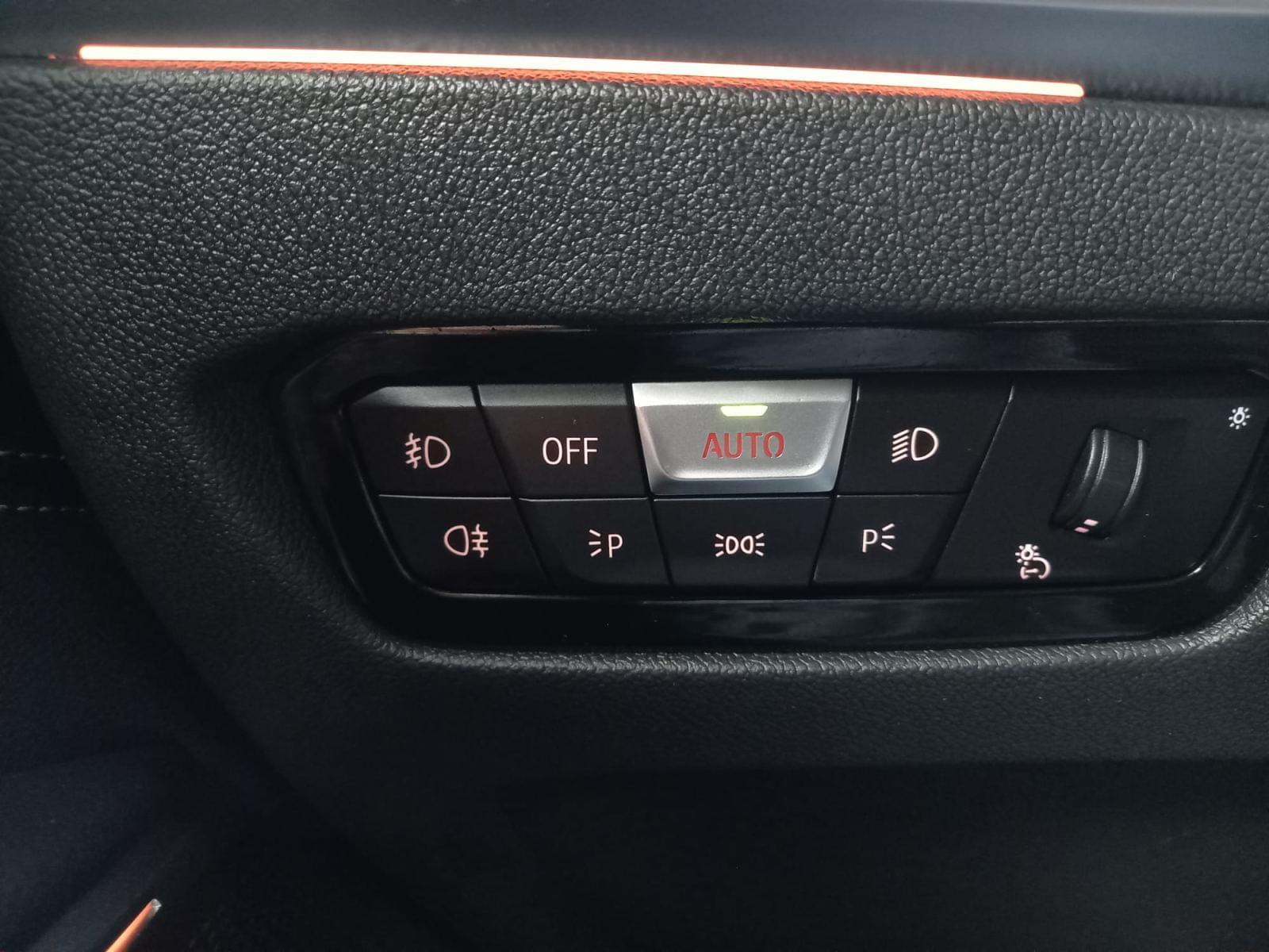 BMW SERIE 3 318d Auto.Touring 13 