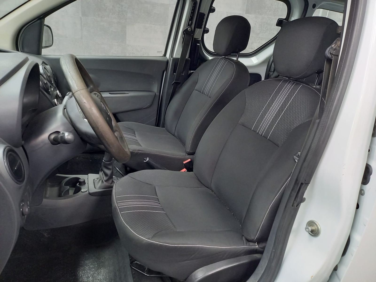 DACIA DOKKER COMBI Essential 1.6 80kW 110CV ECO-GLP 9