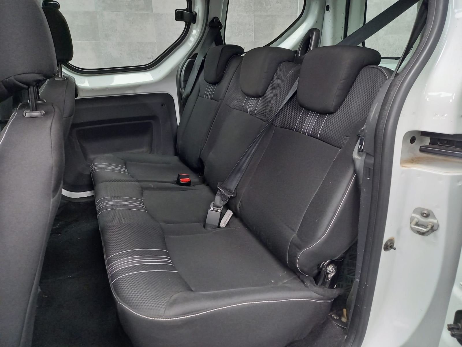DACIA DOKKER COMBI Essential 1.6 80kW 110CV ECO-GLP 11