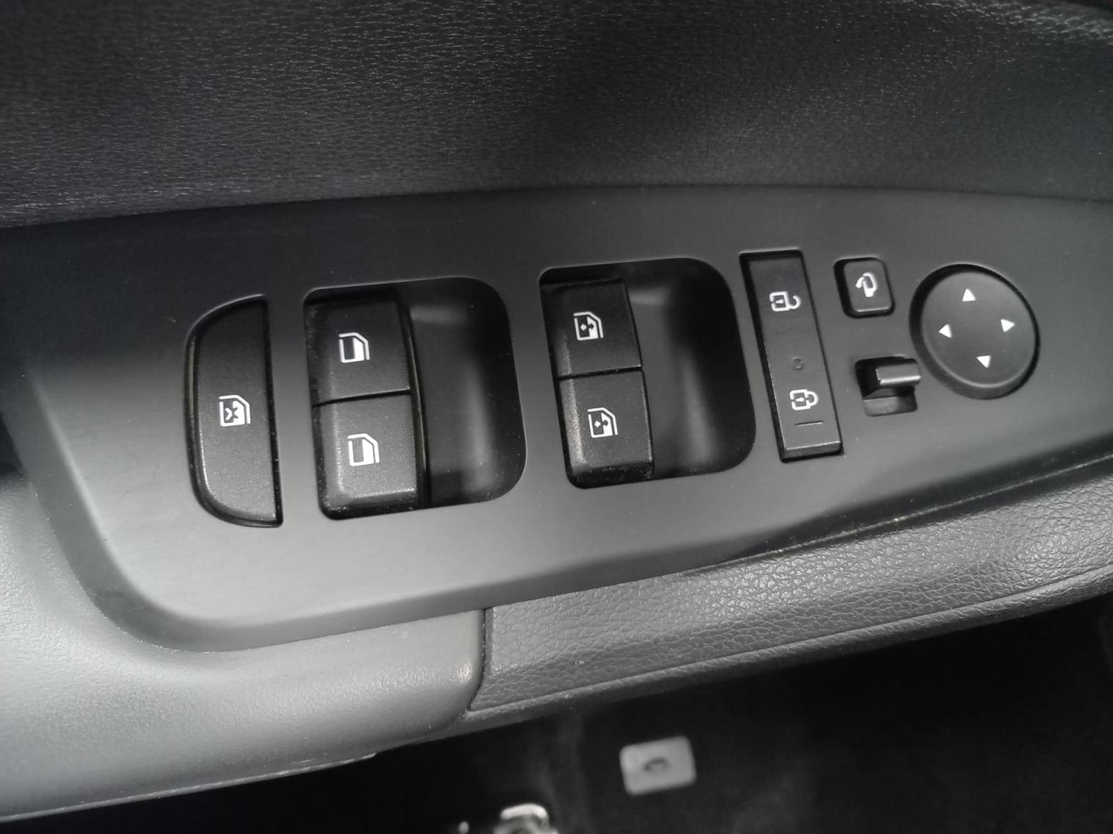 KIA SPORTAGE 1.6 T-GDi MHEV 112kW (150CV) Drive 4X2 8