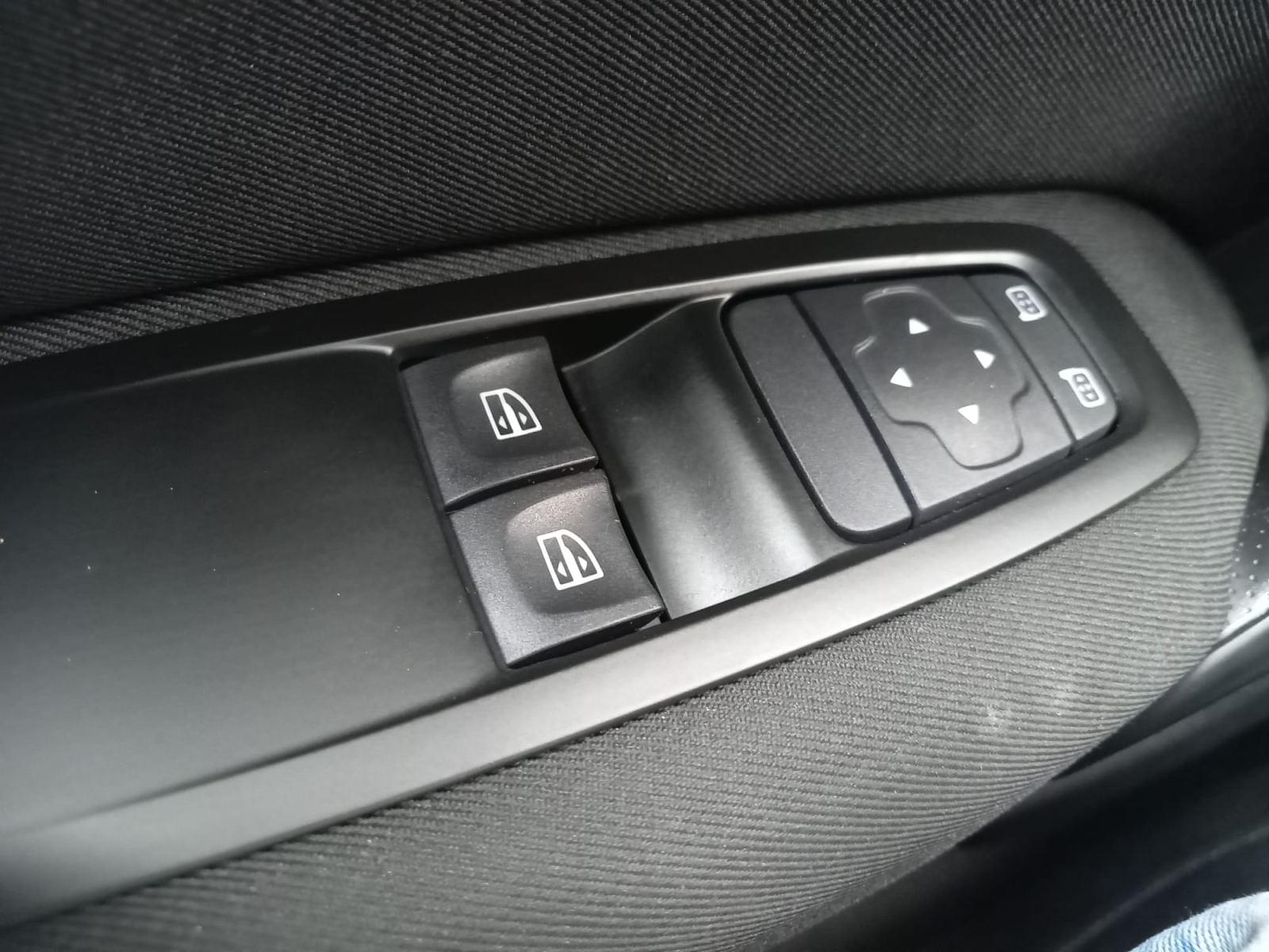 RENAULT MÉGANE Life Blue dCi 85 kW (115CV) 13 