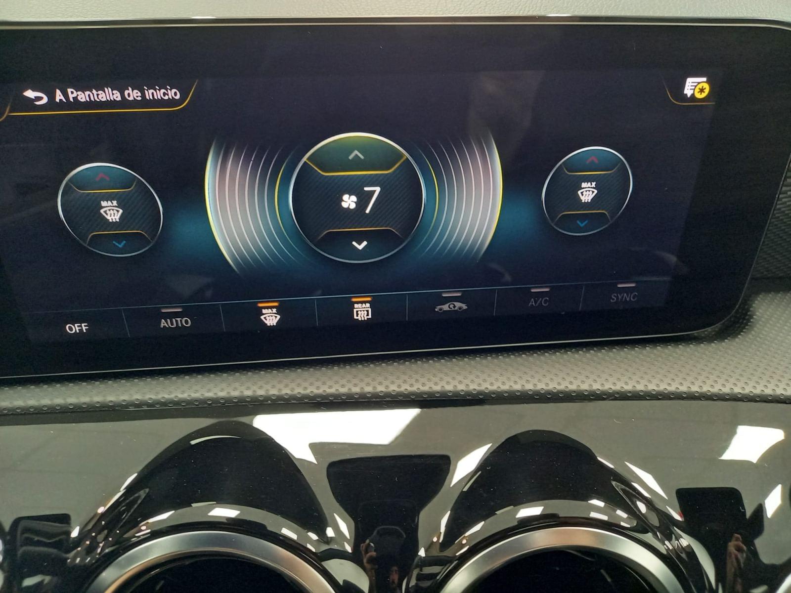 MERCEDES CLASE CLA 220 D DCT 10 