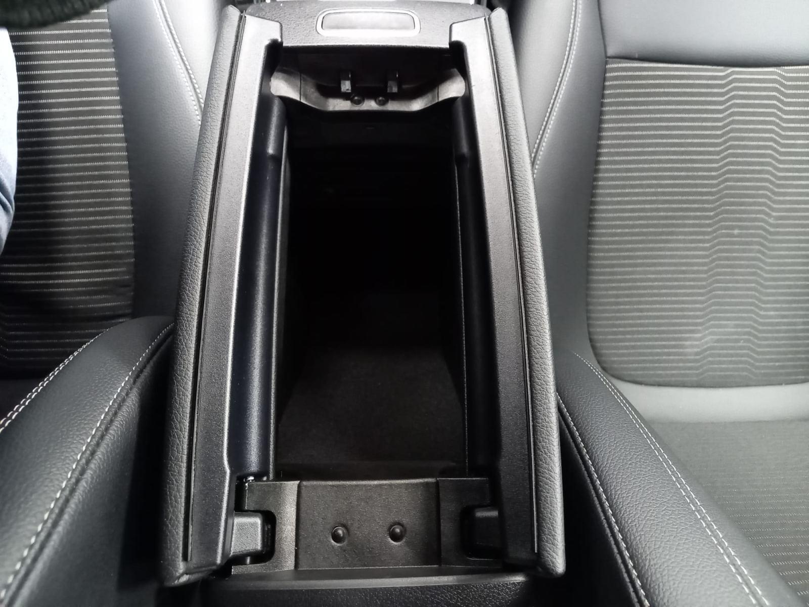 MERCEDES CLASE CLA 220 D DCT 12 