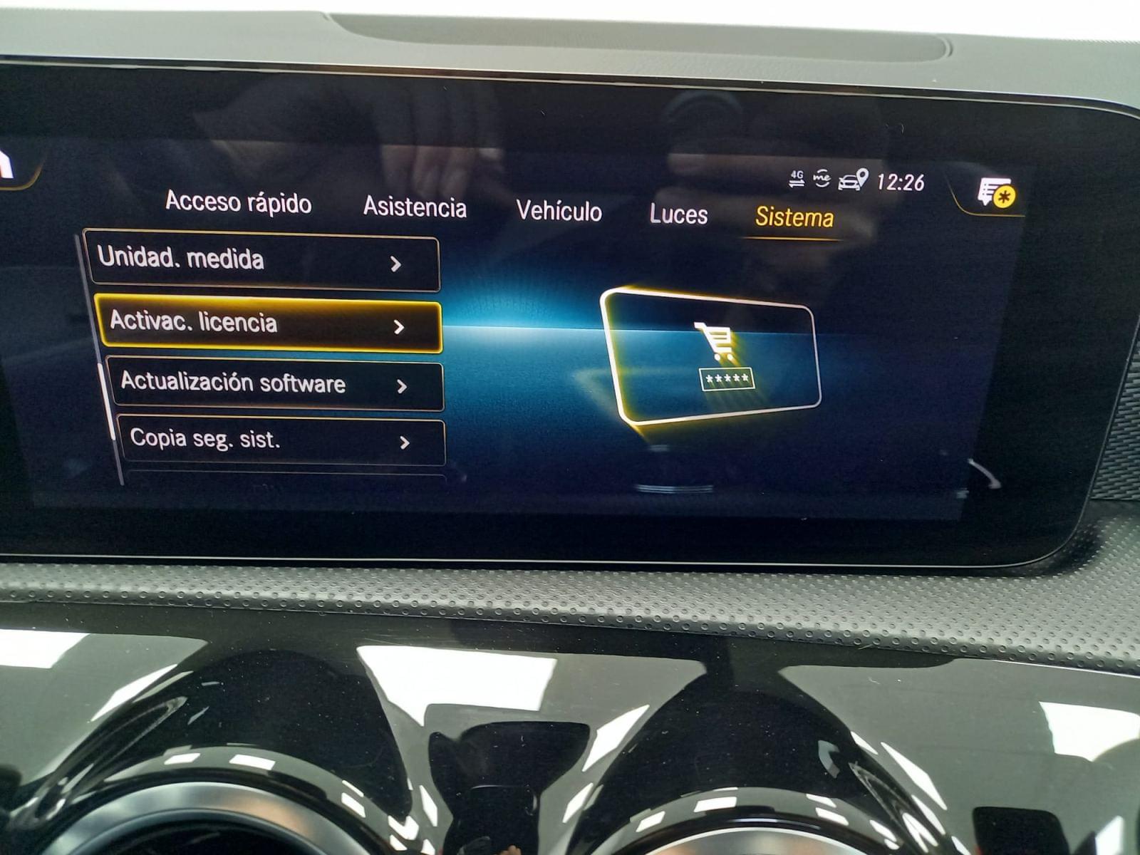 MERCEDES CLASE CLA 220 D DCT 15 