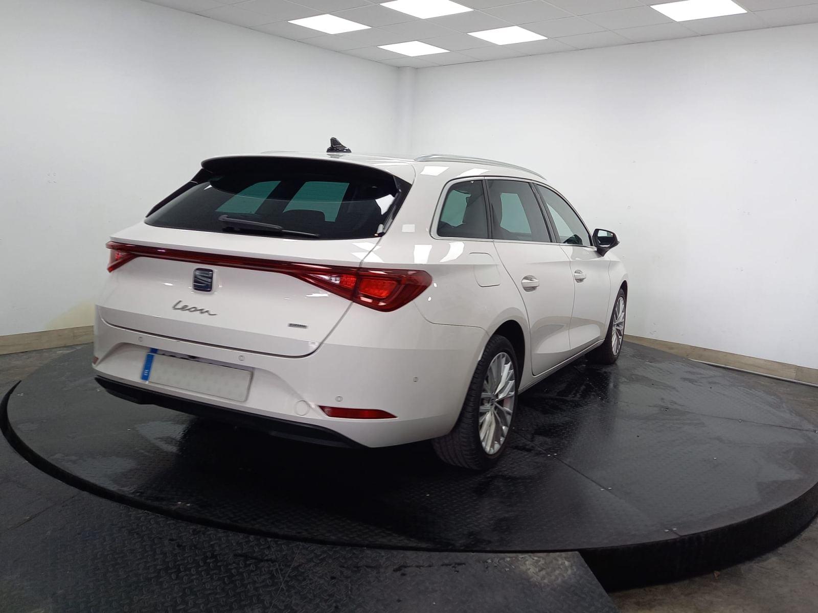 SEAT LEON SP 1.4 e-Hybrid DSG S&S Xcellence Go L 4 