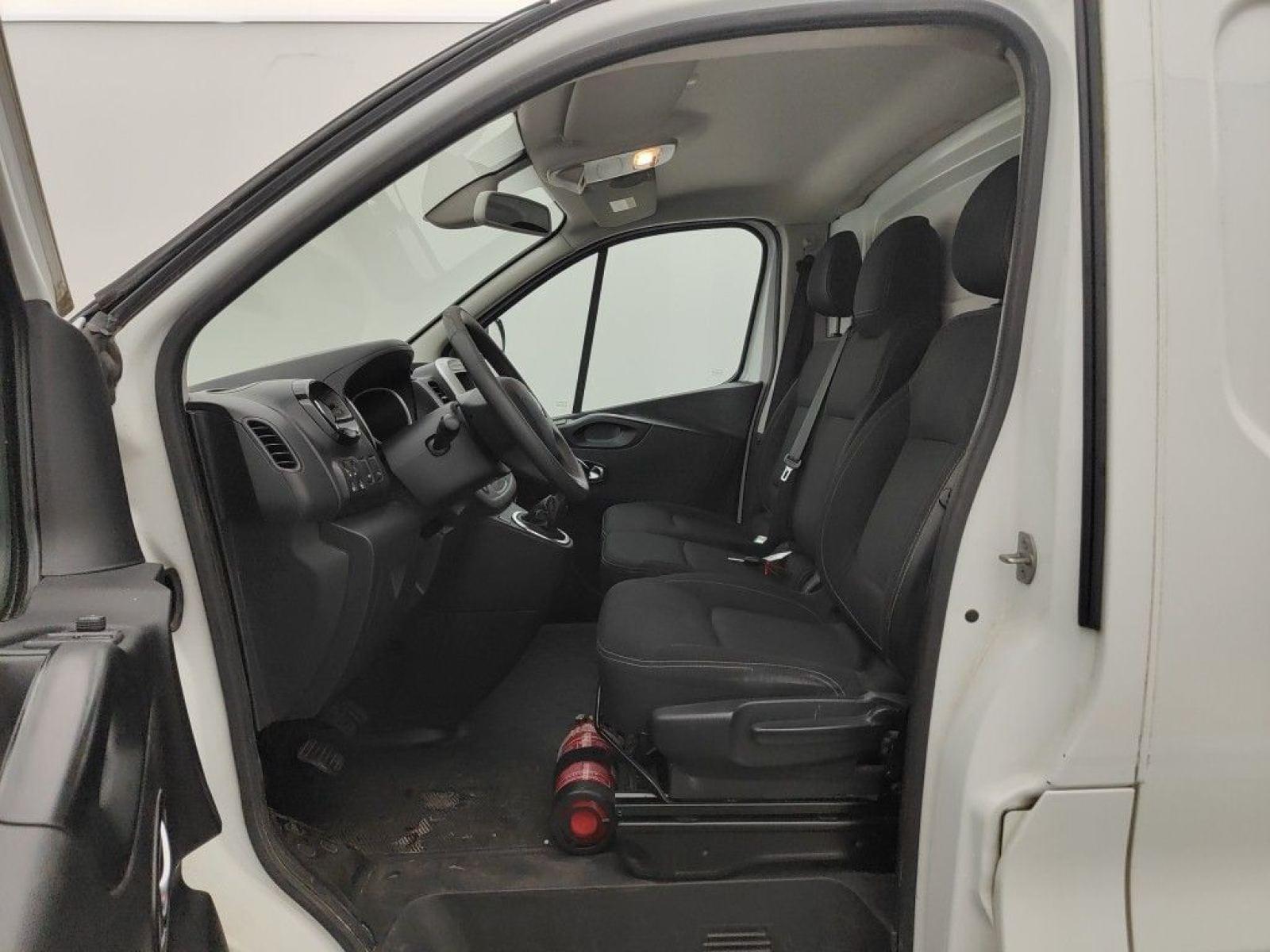 RENAULT TRAFIC FURGON 1.6 dCi 95 CV 27 L2H1 Grand Confort 5d 9 