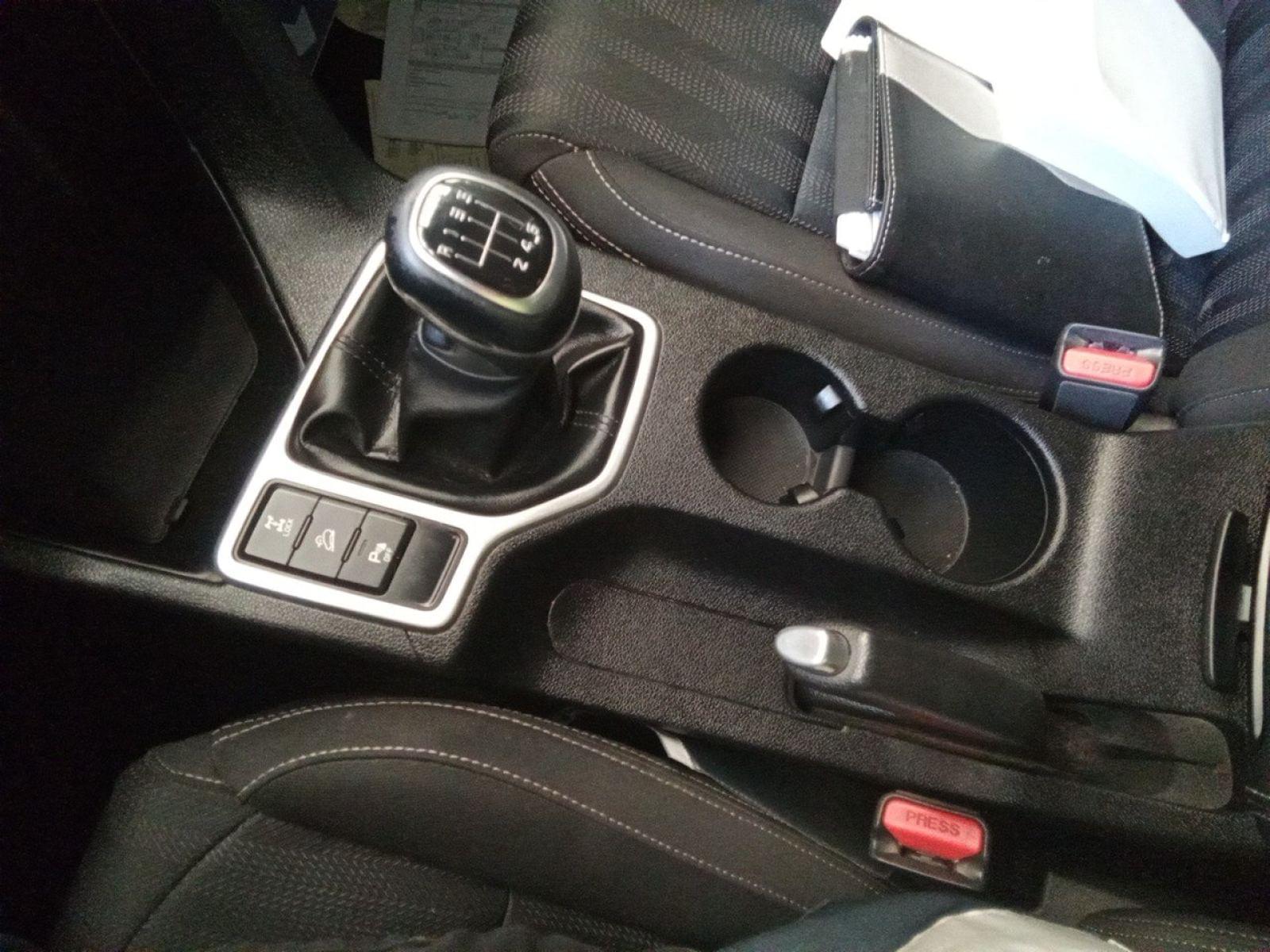 KIA SPORTAGE 1.6 MHEV Business 100kW (136CV) 4x4 12