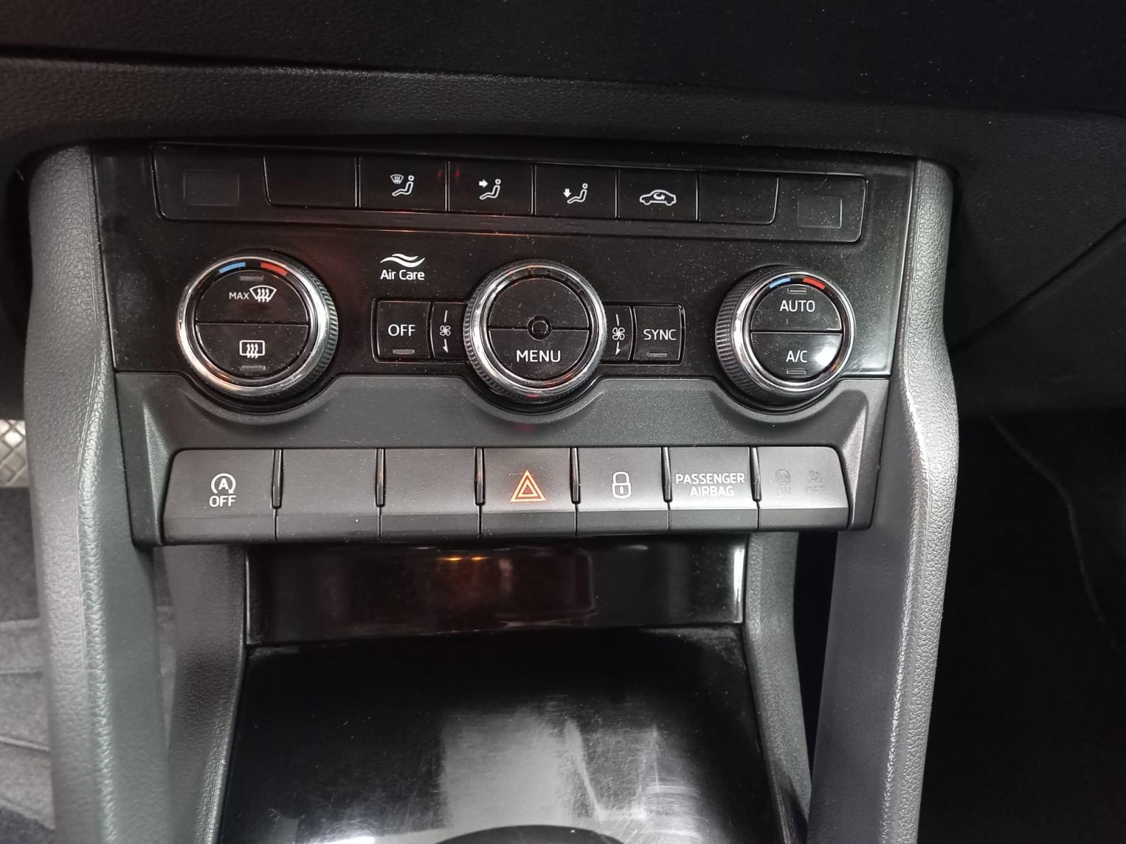 SKODA KAROQ 2.0 TDI 110kW (150CV) DSG 4X4 Ambition 22 