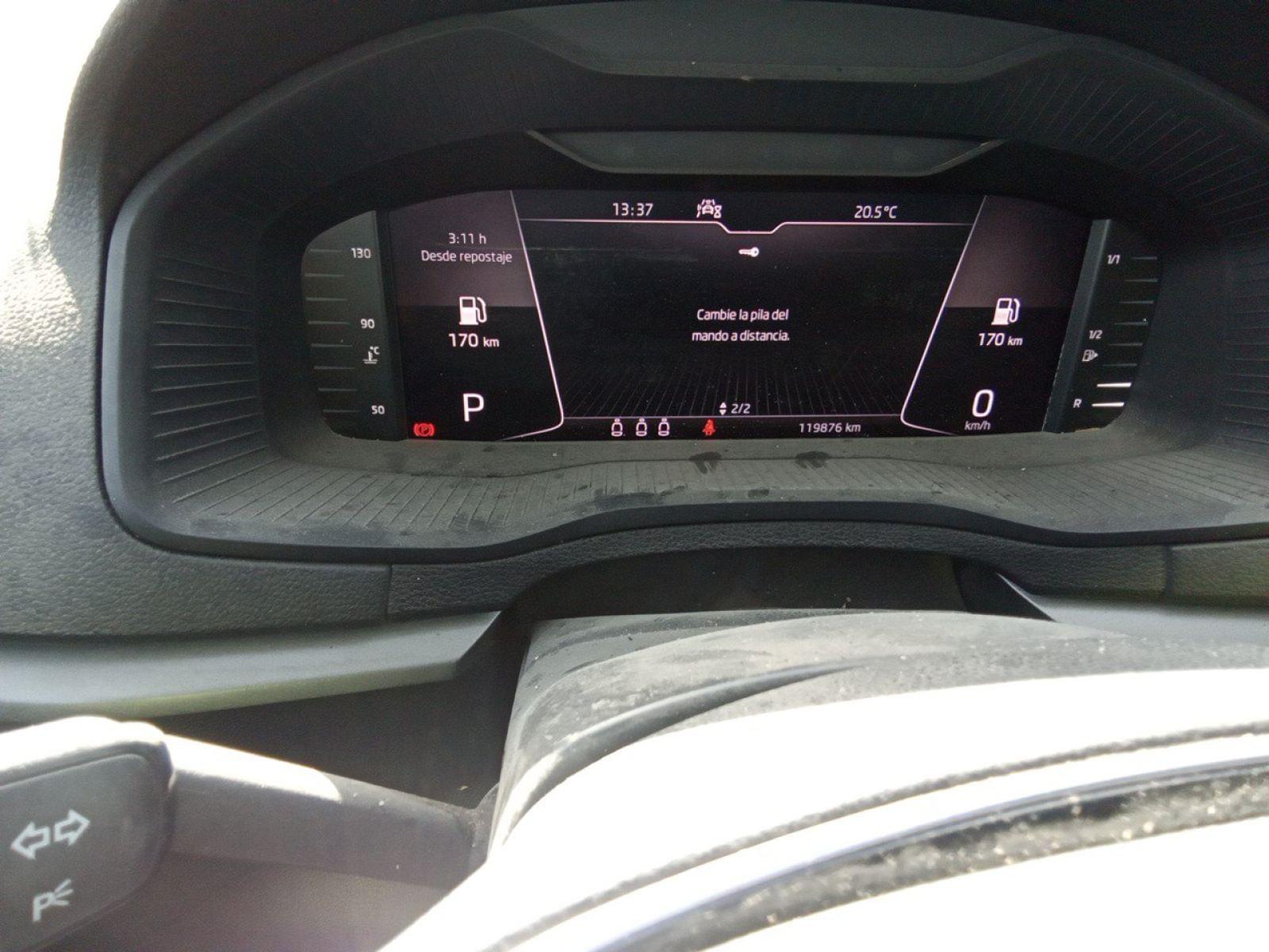 SKODA KAROQ 2.0 TDI 110kW (150CV) DSG 4X4 Ambition 7