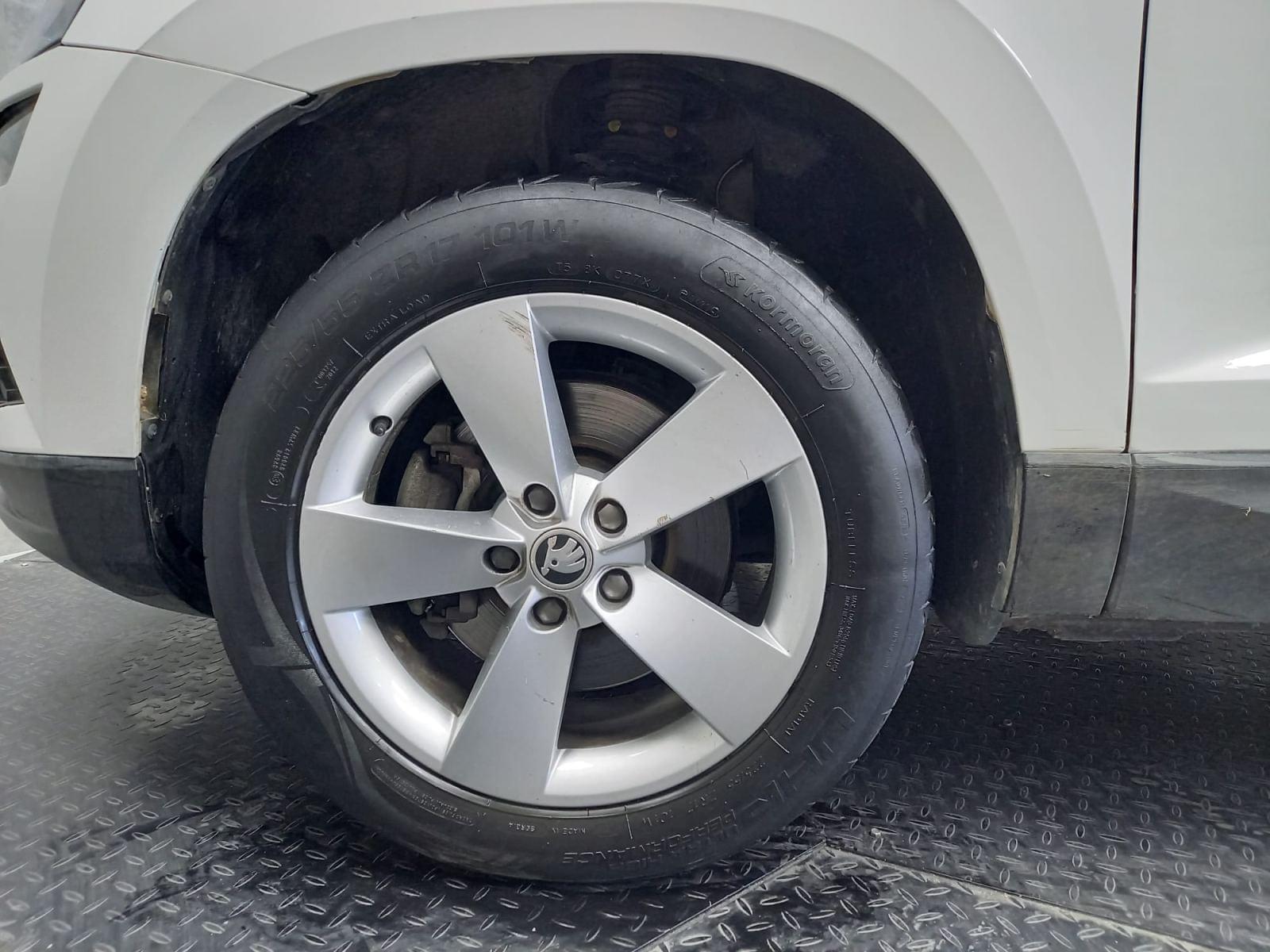 SKODA KAROQ 2.0 TDI 110kW (150CV) DSG 4X4 Ambition 14 