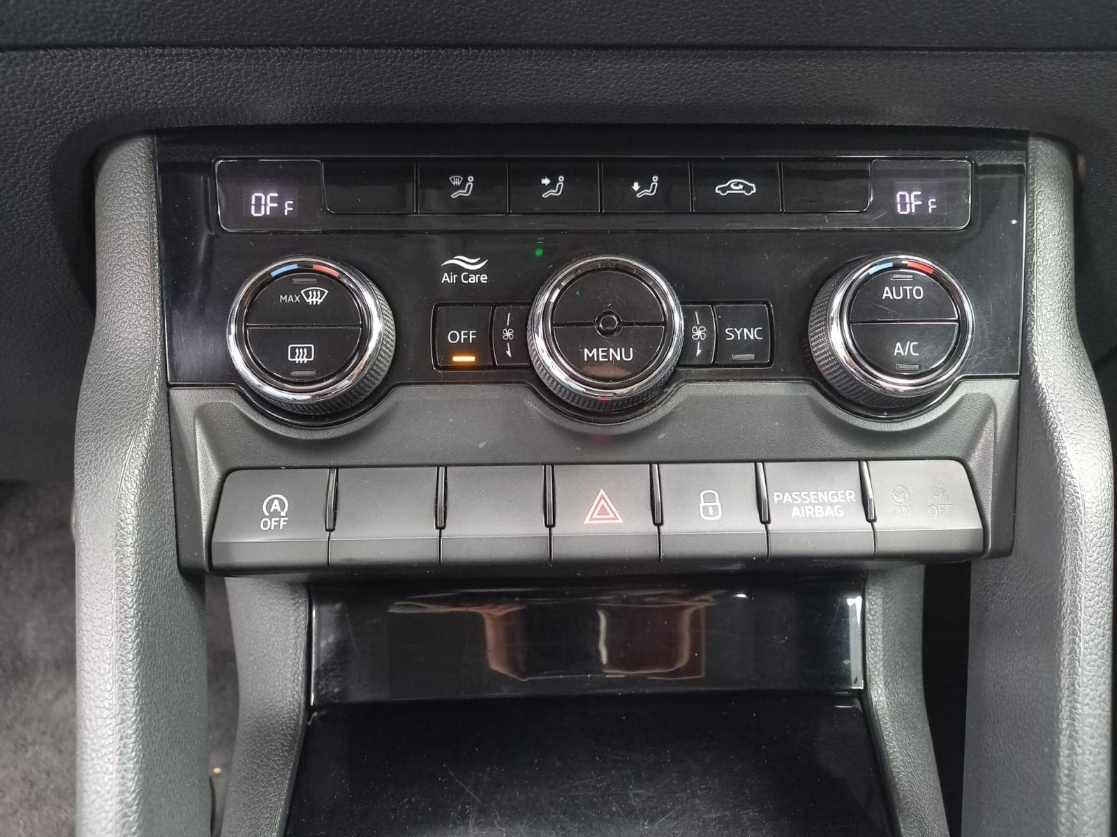 SKODA KAROQ 2.0 TDI 110kW (150CV) DSG 4X4 Ambition 26 