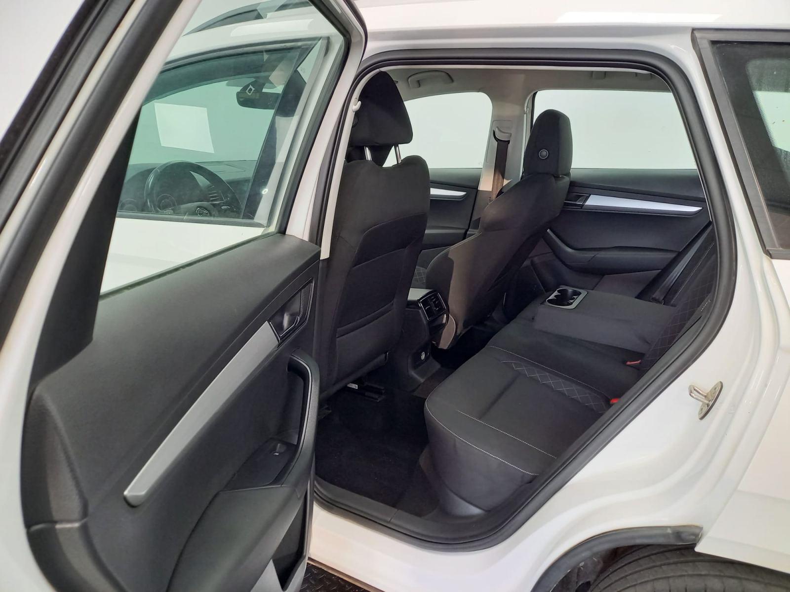 SKODA KAROQ 2.0 TDI 110kW (150CV) DSG 4X4 Ambition 9 