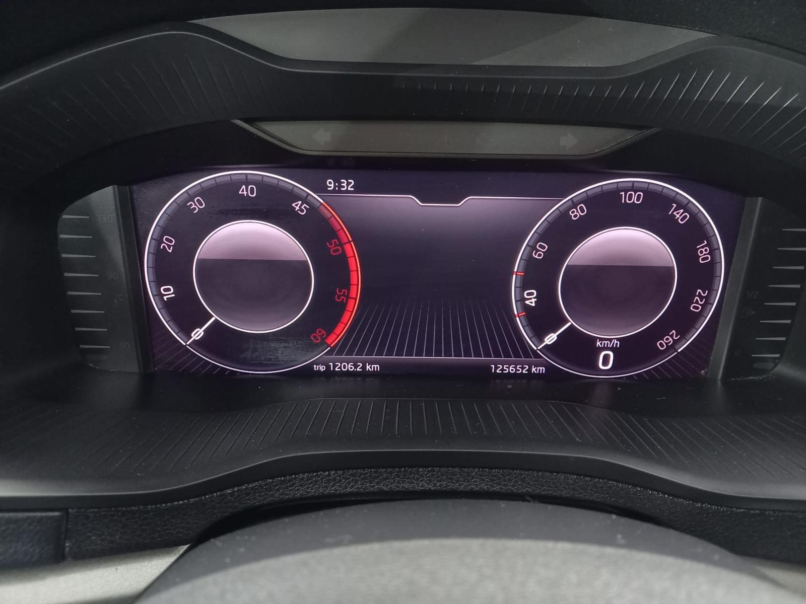SKODA KAROQ 2.0 TDI 110kW (150CV) DSG 4X4 Ambition 10 