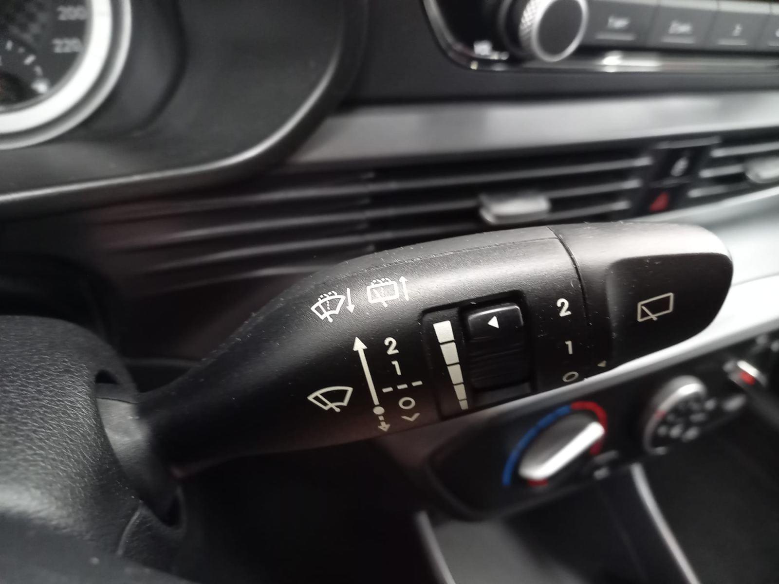 HYUNDAI I20 1.0 TGDI 74KW (100CV) 48V ESSENCE 19 