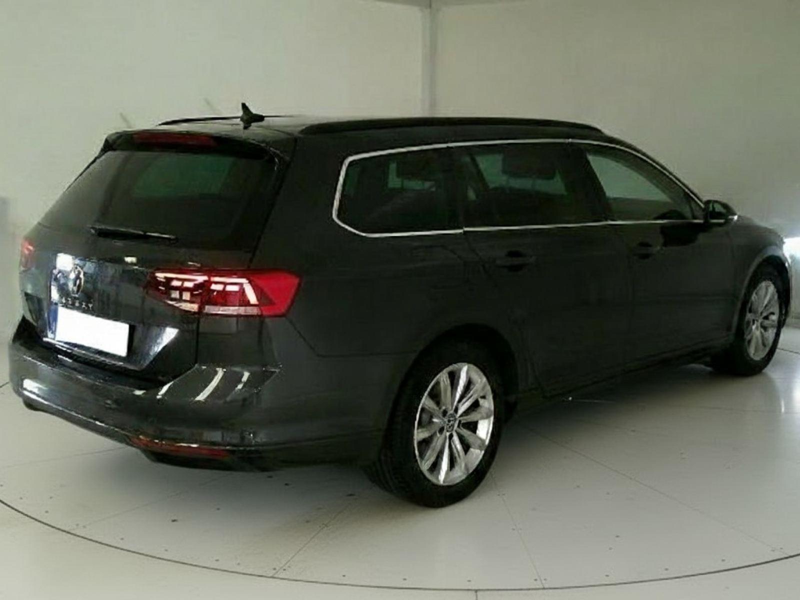VOLKSWAGEN PASSAT VARIANT EXECUTIVE 2.0 TDI 110KW DSG 3 