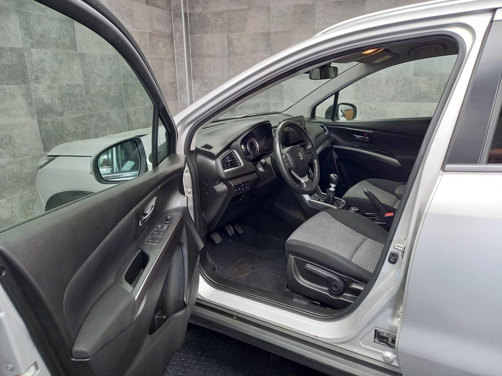SUZUKI S-CROSS 1.4T S2 4X4 MILD HYBRID 9