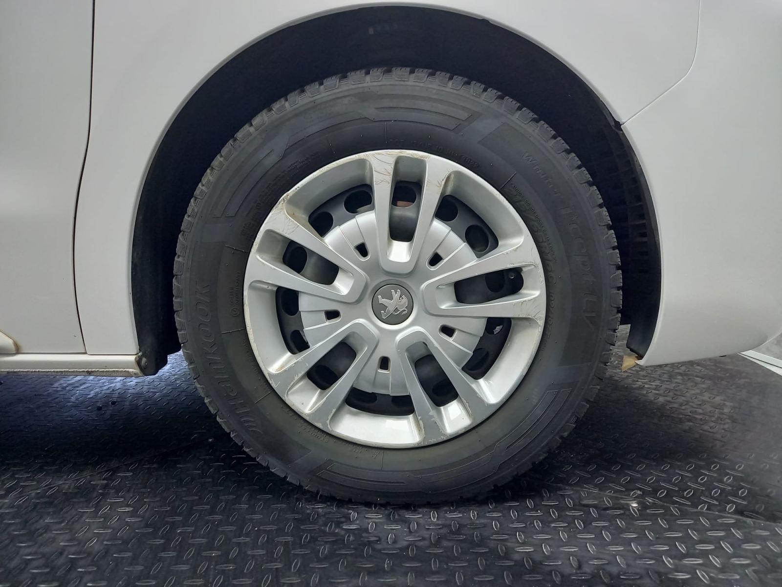 PEUGEOT TRAVELLER 1.5 BlueHDi L2 Std Business S&S (EU6.2) 18 