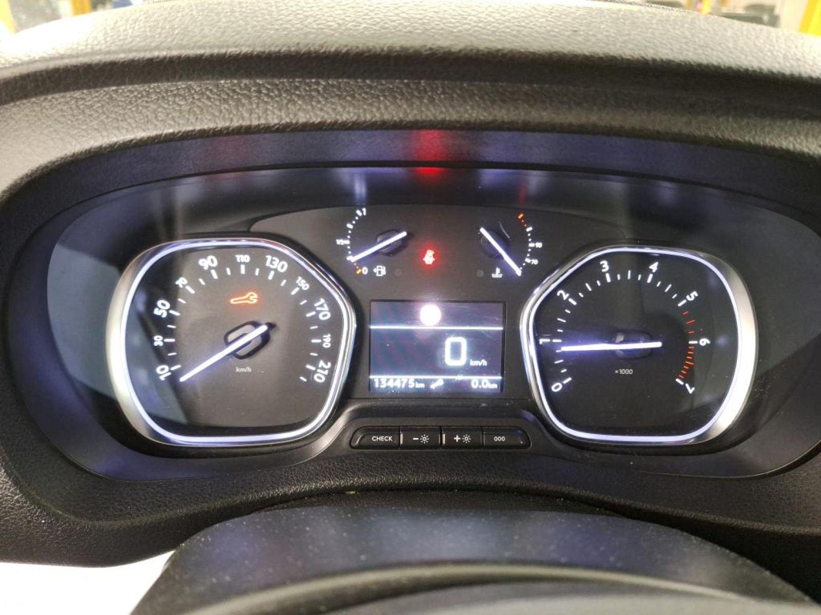 PEUGEOT TRAVELLER 1.5 BlueHDi L2 Std Business S&S (EU6.2) 10 