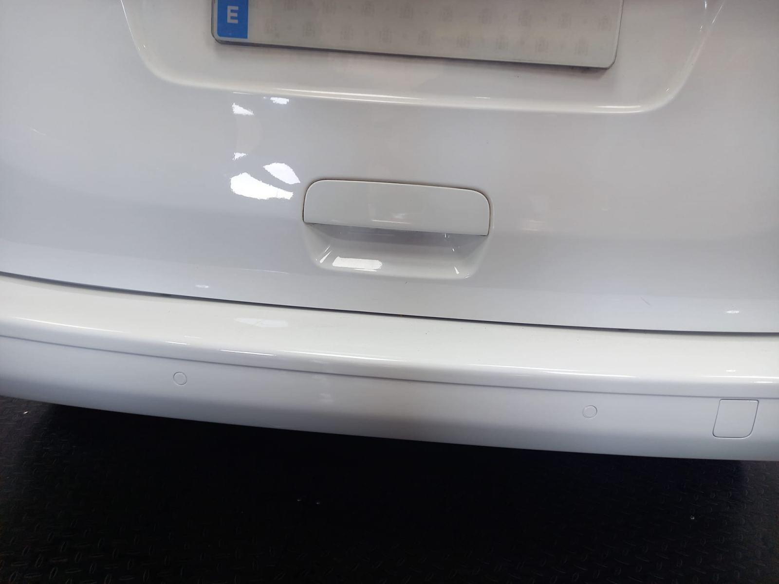 PEUGEOT TRAVELLER 1.5 BlueHDi L2 Std Business S&S (EU6.2) 15 
