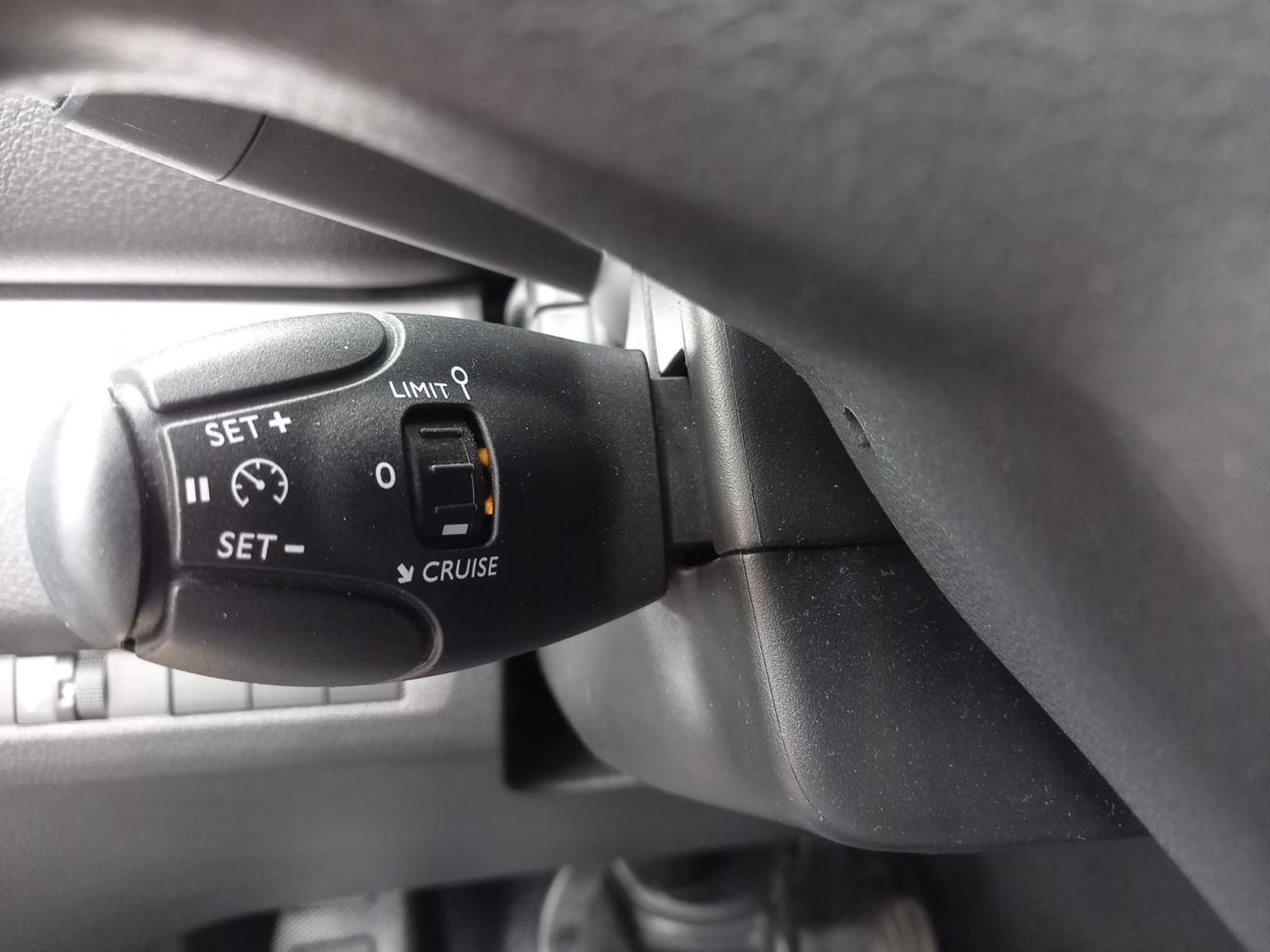 PEUGEOT TRAVELLER 1.5 BlueHDi L2 Std Business S&S (EU6.2) 25 