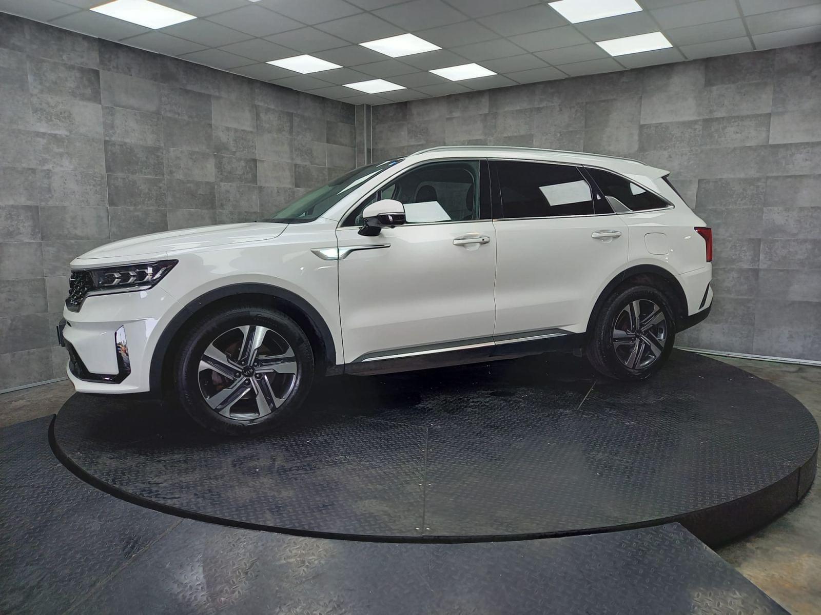 KIA SORENTO 1.6 T-GDi HEV Emotion 4x2 7pl 8