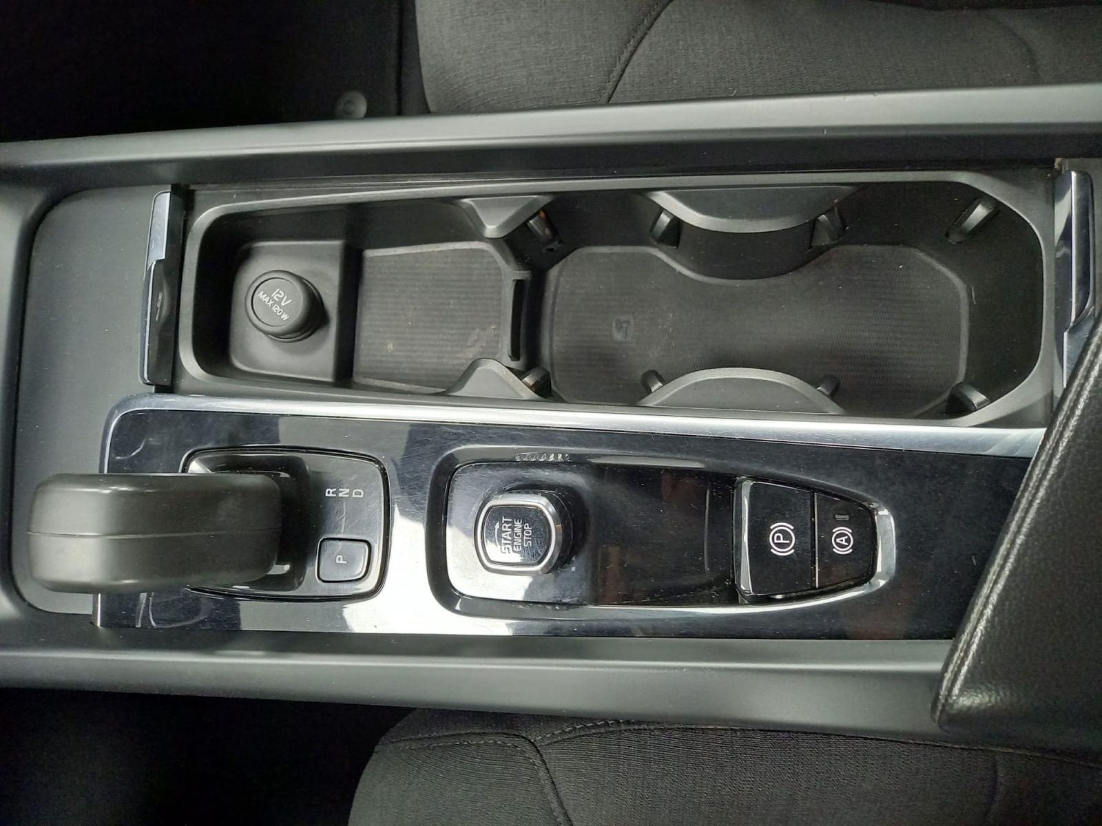 VOLVO V60 familiar 2.0 B4 (D) Momentum Auto 26 