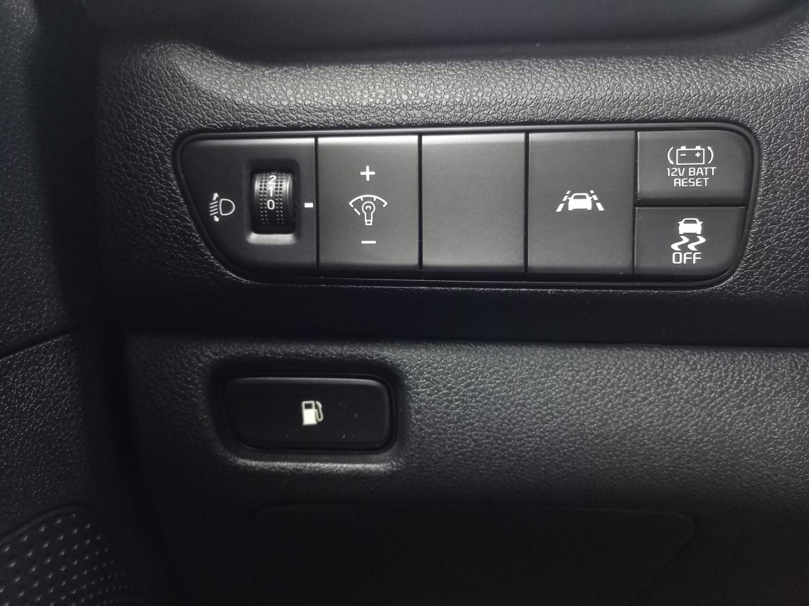 KIA NIRO crossover 1.6 GDi HEV 104kW 141CV Drive 10 