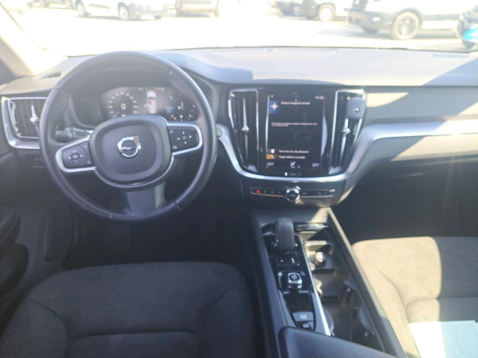 VOLVO V60 familiar 2.0 B4 (D) Momentum Auto 3 