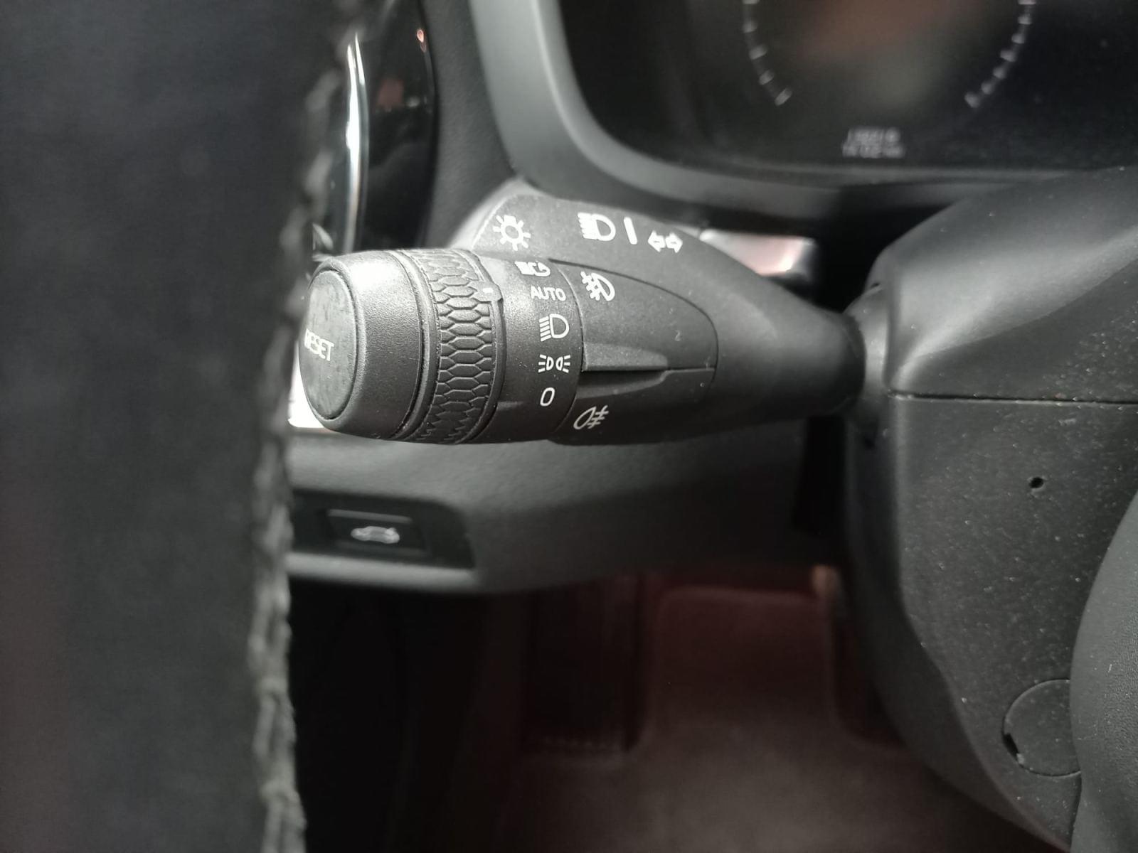 VOLVO V60 familiar 2.0 B4 (D) Momentum Auto 13