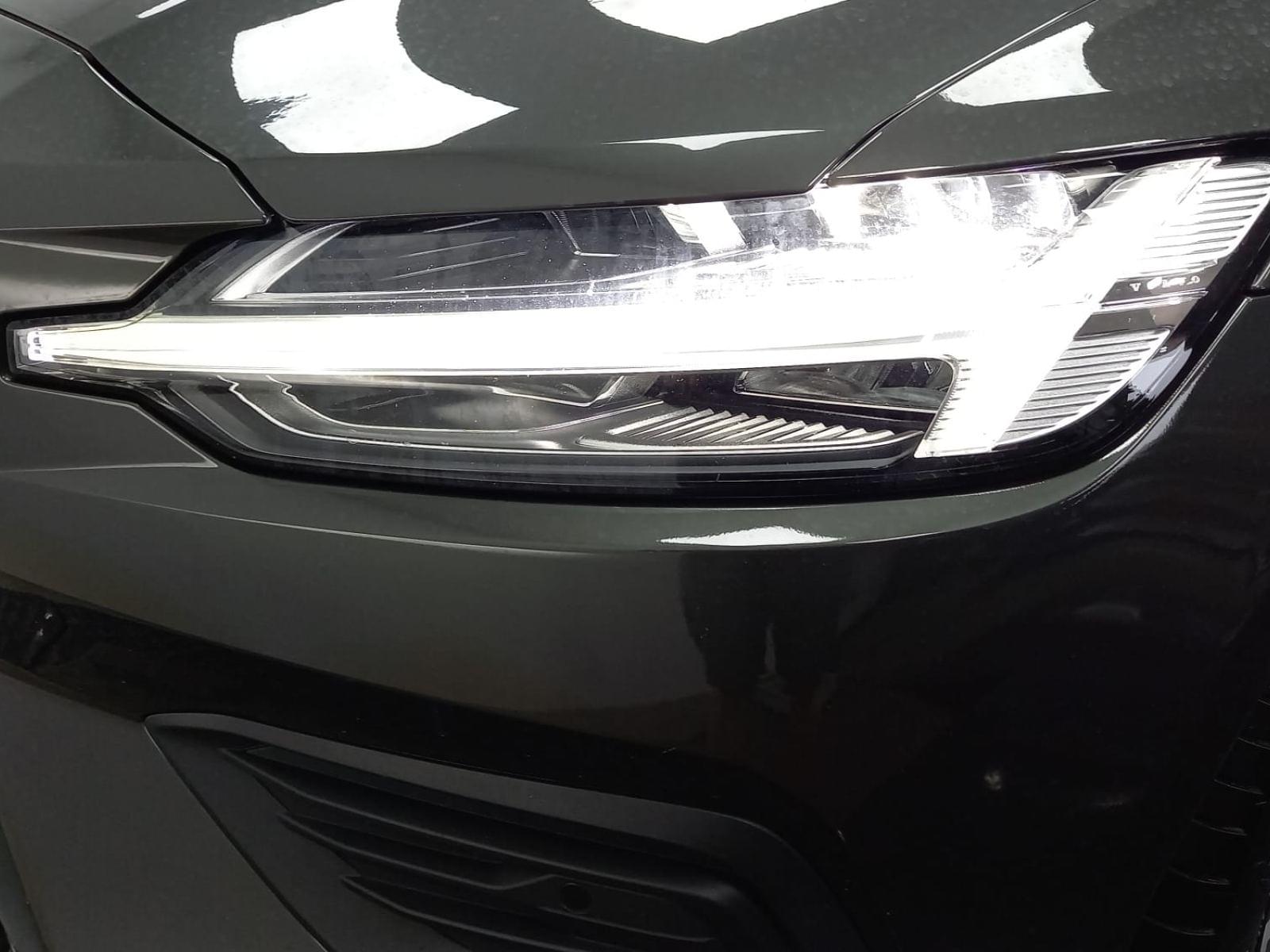 VOLVO V60 familiar 2.0 B4 (D) Momentum Auto 32