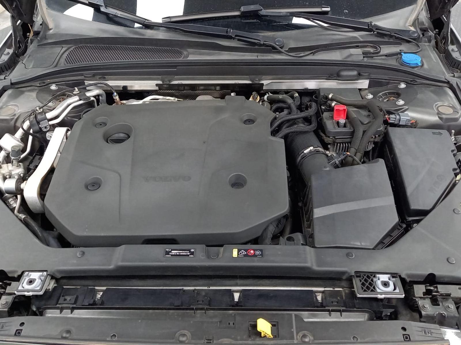 VOLVO V60 familiar 2.0 B4 (D) Momentum Auto 35