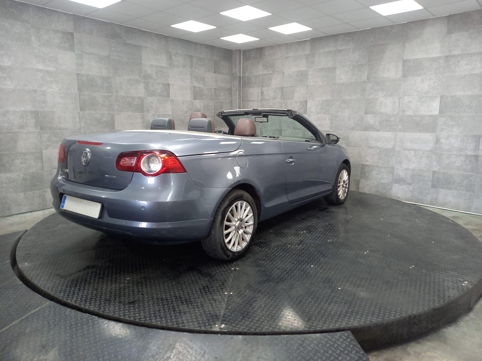 VOLKSWAGEN EOS 4 