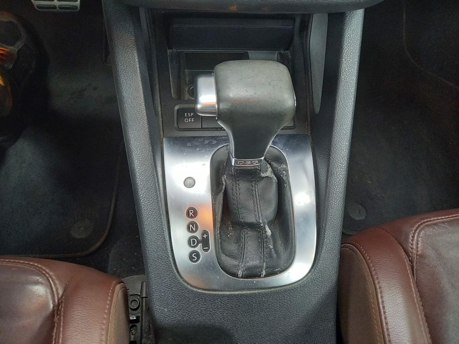 VOLKSWAGEN EOS 12 