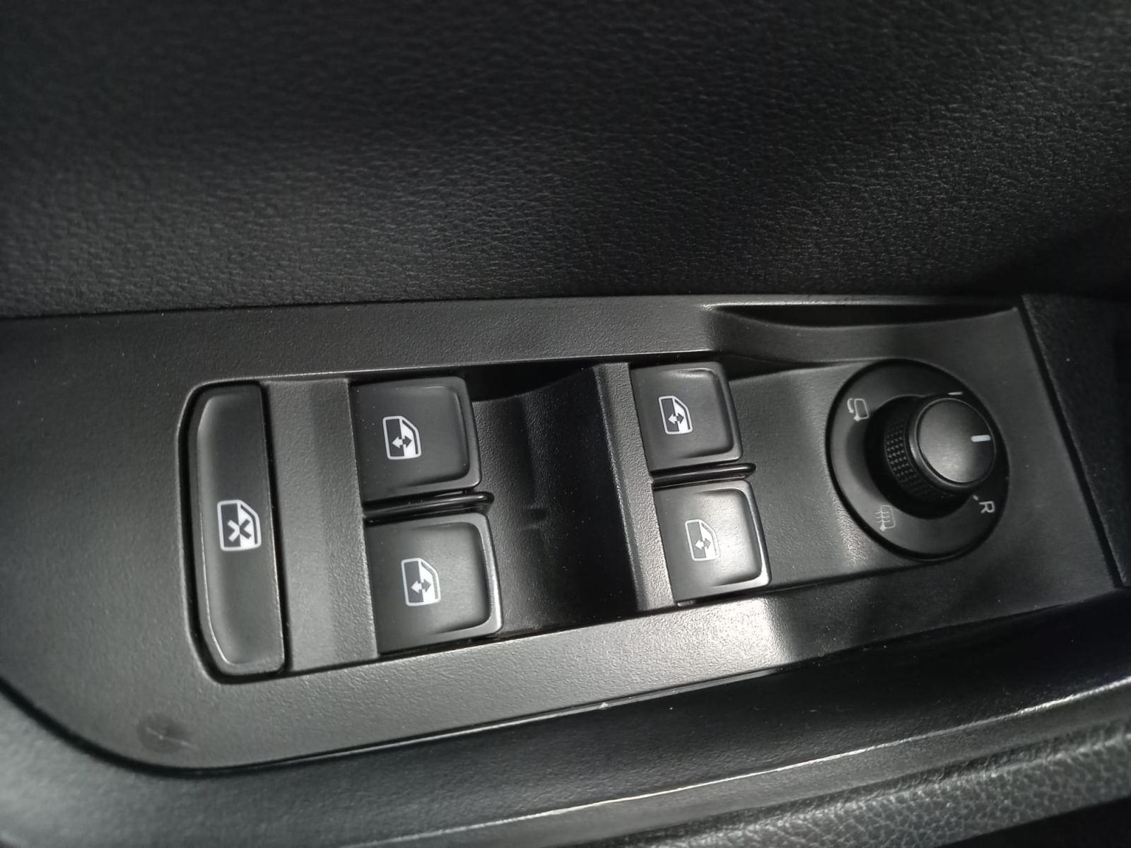 SKODA SUPERB 2.0 TDI 150 CV 11