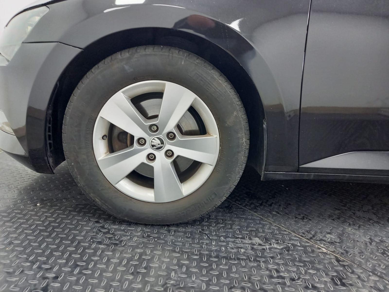 SKODA SUPERB 2.0 TDI 150 CV 25