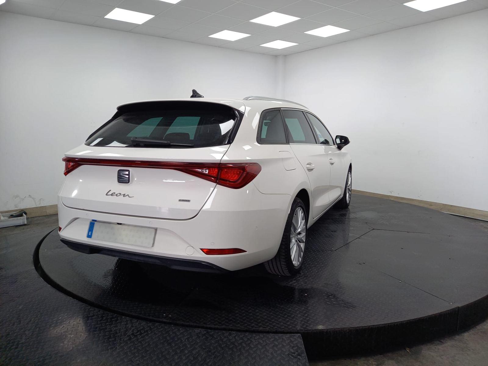 SEAT LEON SP 1.4 e-Hybrid DSG S&S Xcellence Go L 4 
