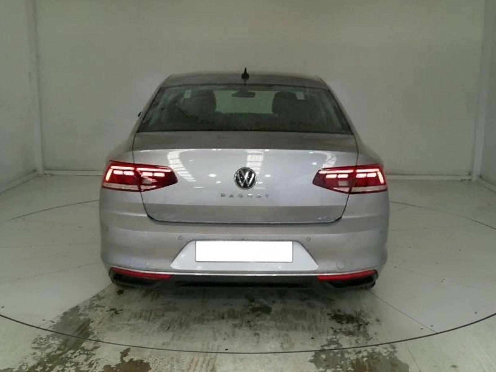 VOLKSWAGEN PASSAT BUSINESS 2.0 TDI 110KW (150CV) 4 