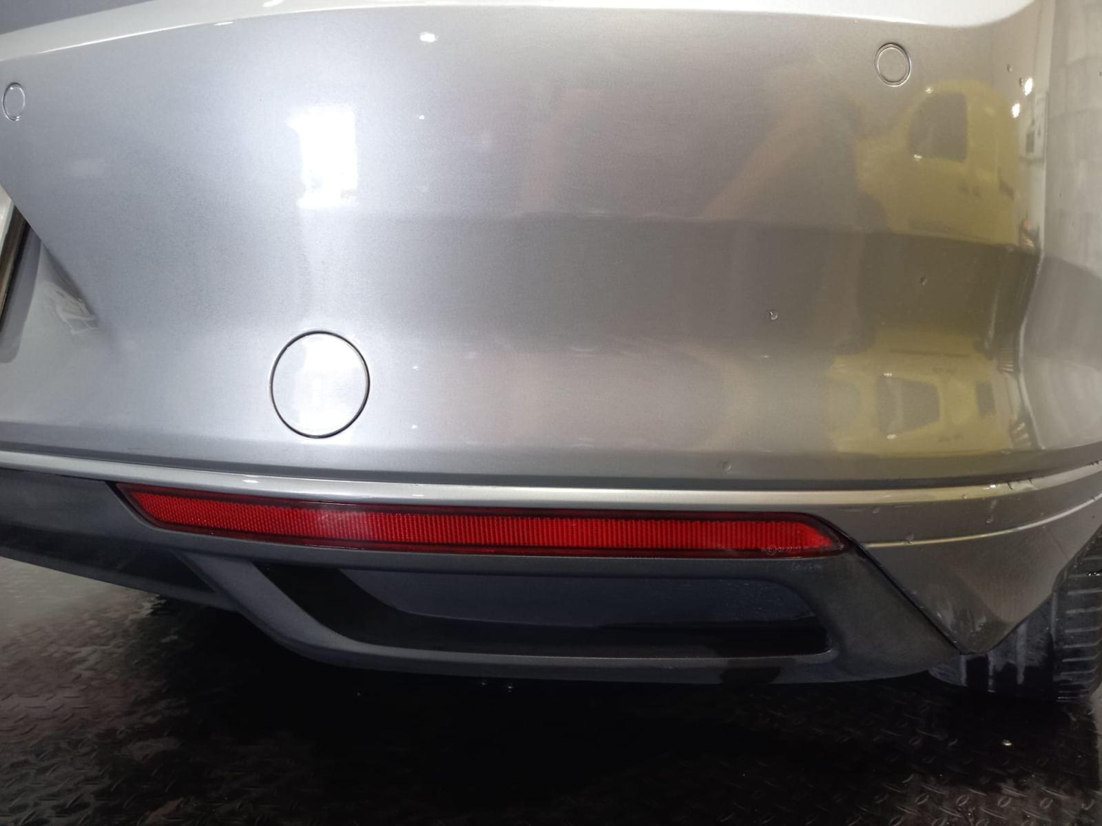 VOLKSWAGEN PASSAT BUSINESS 2.0 TDI 110KW (150CV) 13