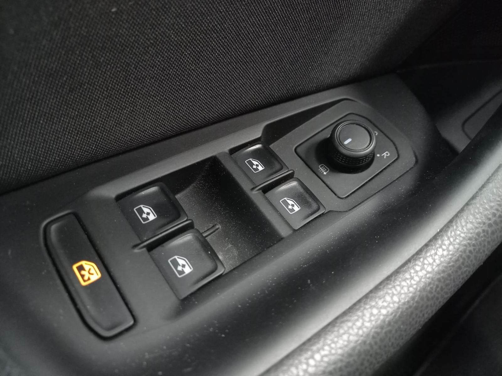 VOLKSWAGEN PASSAT BUSINESS 2.0 TDI 110KW (150CV) 23