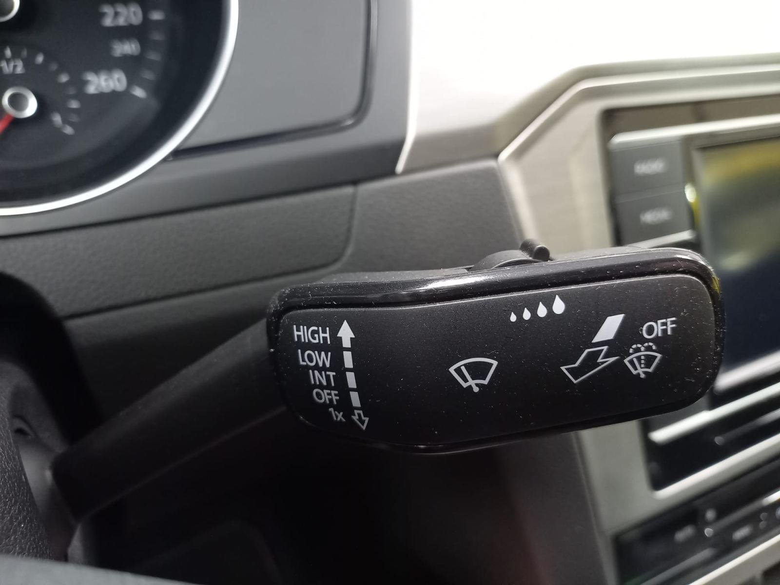 VOLKSWAGEN PASSAT BUSINESS 2.0 TDI 110KW (150CV) 26
