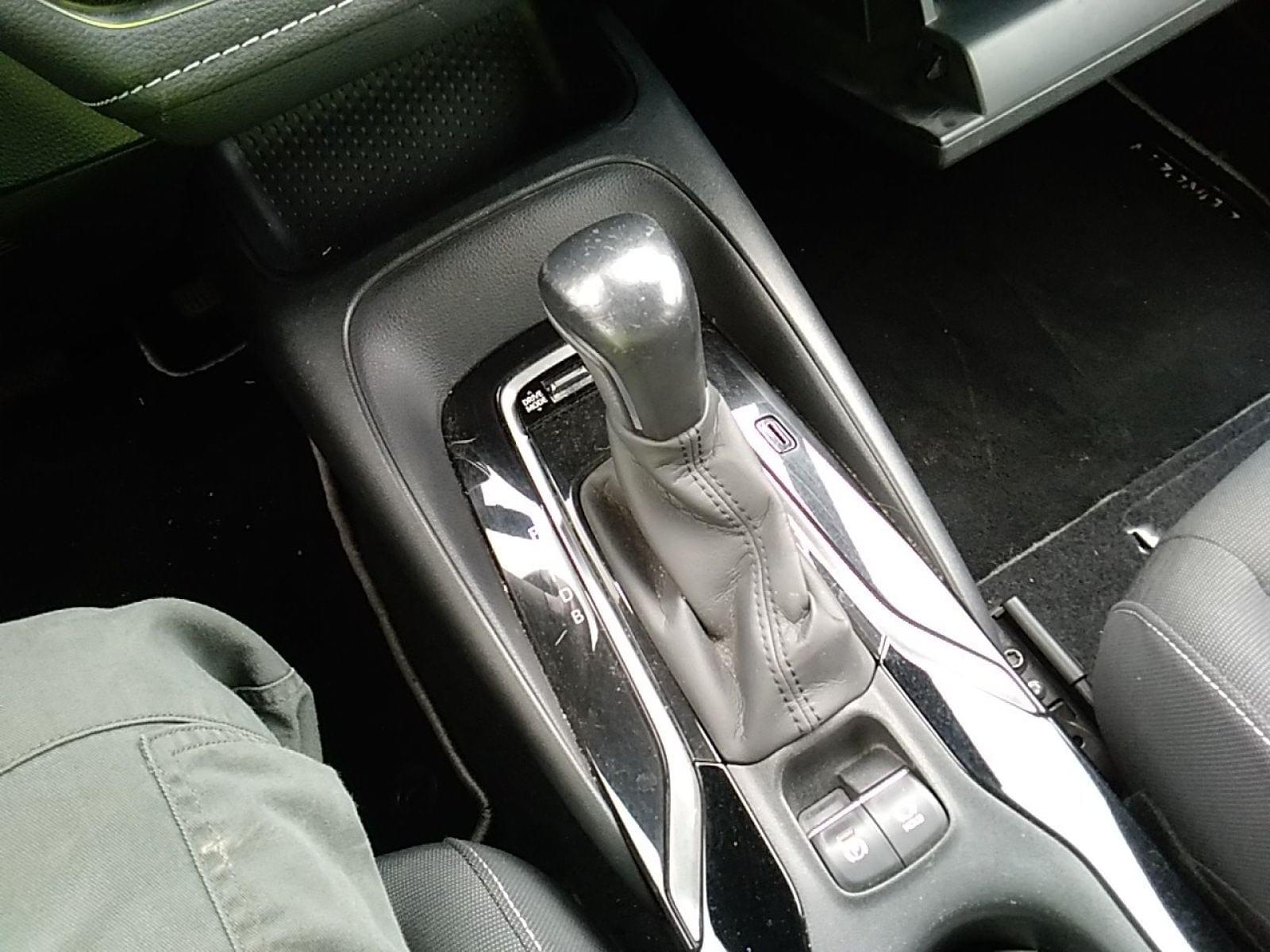 TOYOTA COROLLA 1.8 125H BUSINESS PLUS E-CVT 9 