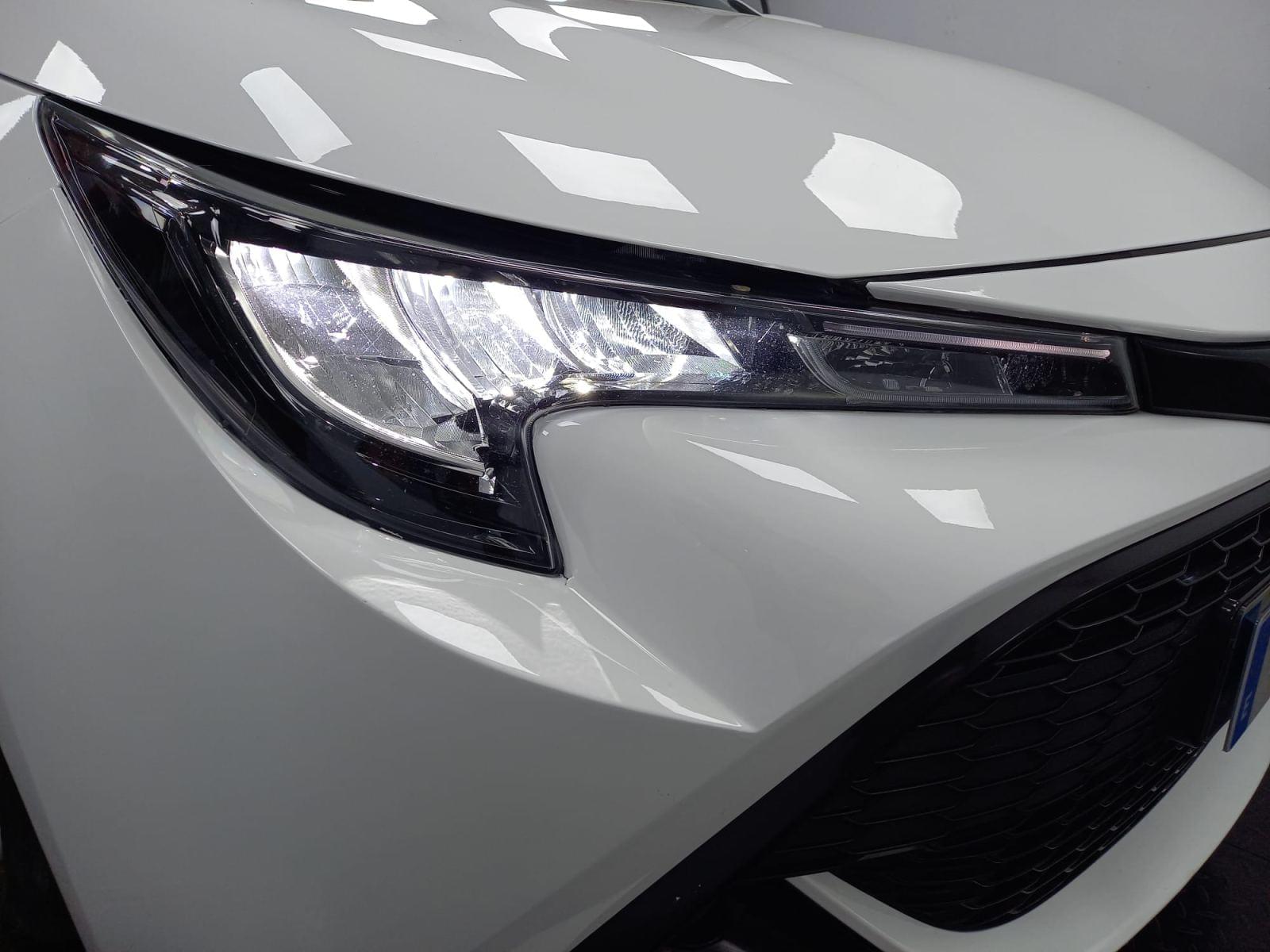 TOYOTA COROLLA 1.8 125H BUSINESS PLUS E-CVT 39 