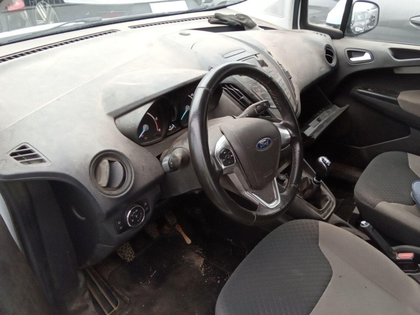 FORD TRANSIT COURIER Kombi 1.5 TDCi 71kW Trend 6 