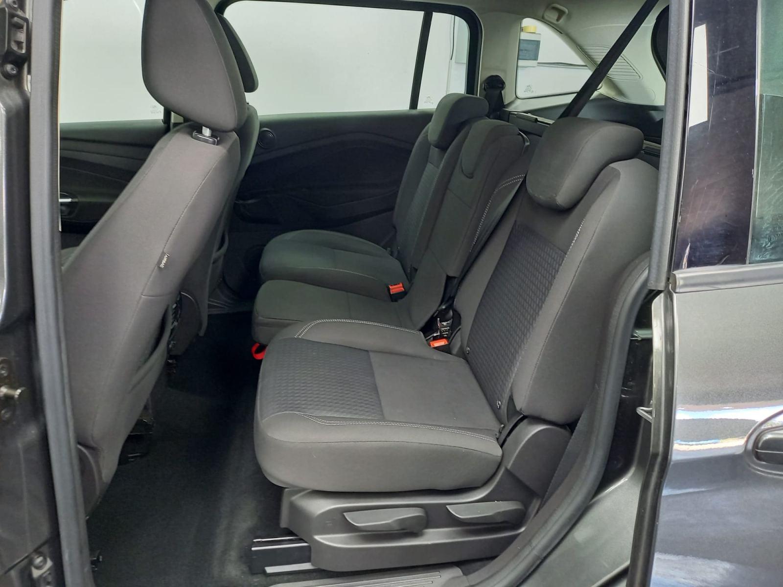 FORD GRAND C-MAX 1.5 TDCi 88kW (120CV) Business 9