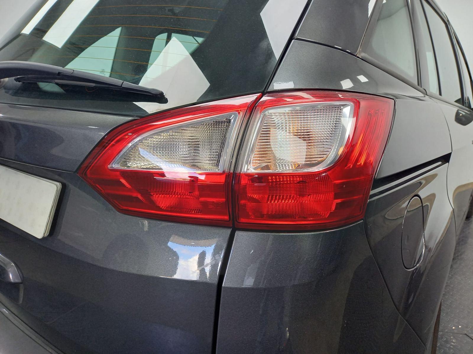 FORD GRAND C-MAX 1.5 TDCi 88kW (120CV) Business 11