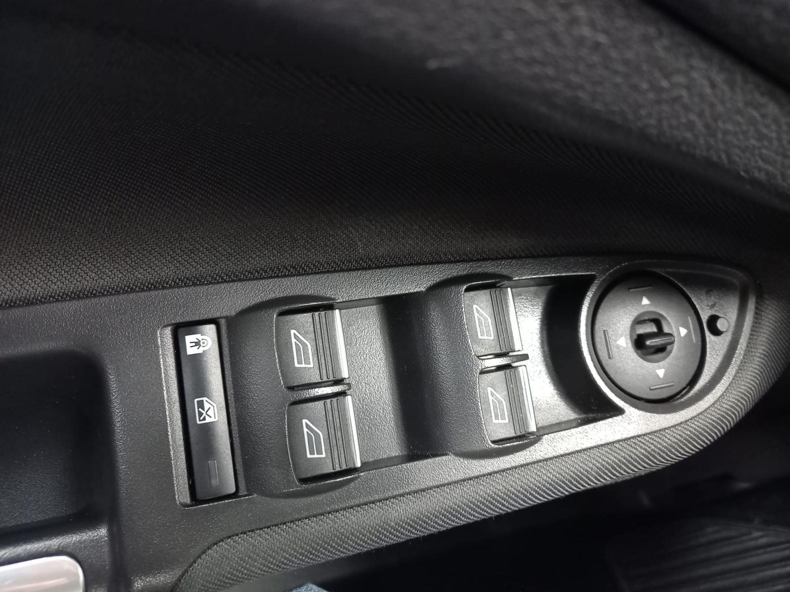 FORD GRAND C-MAX 1.5 TDCi 88kW (120CV) Business 22