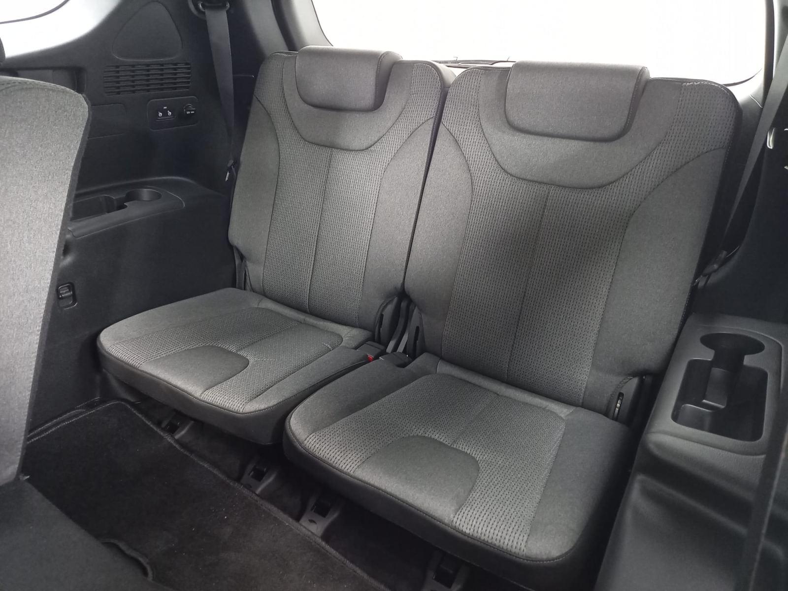 HYUNDAI SANTA FE 7 Plazas 1.6 TGDi HEV Klass Auto 4x2 19 