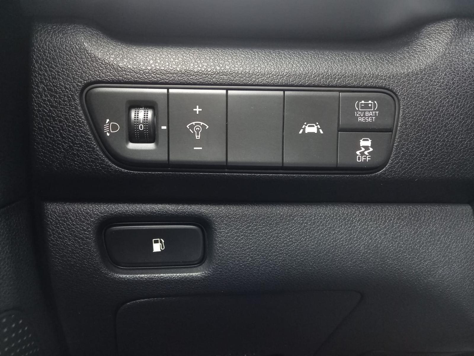 KIA NIRO crossover 1.6 GDi HEV 104kW 141 CV Drive 13