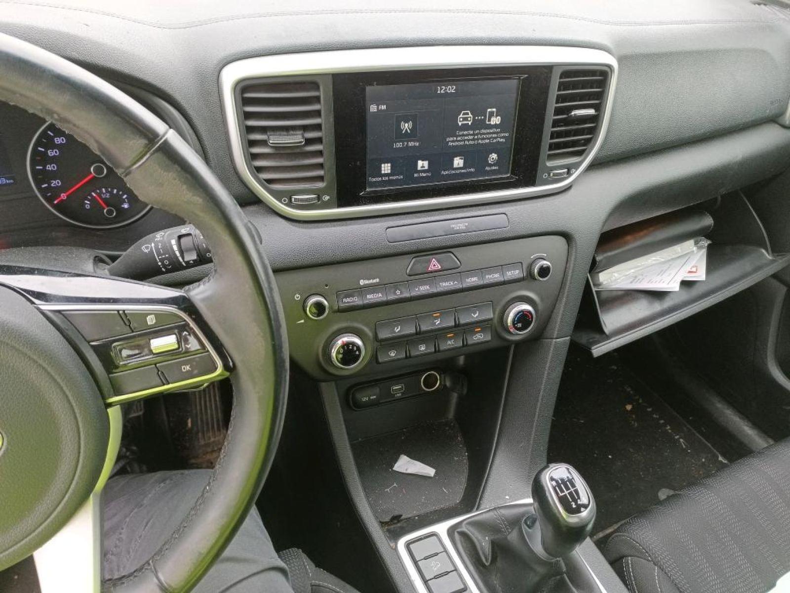 KIA SPORTAGE 1.6 MHEV Concept 85kW (115CV) 4x2 9 