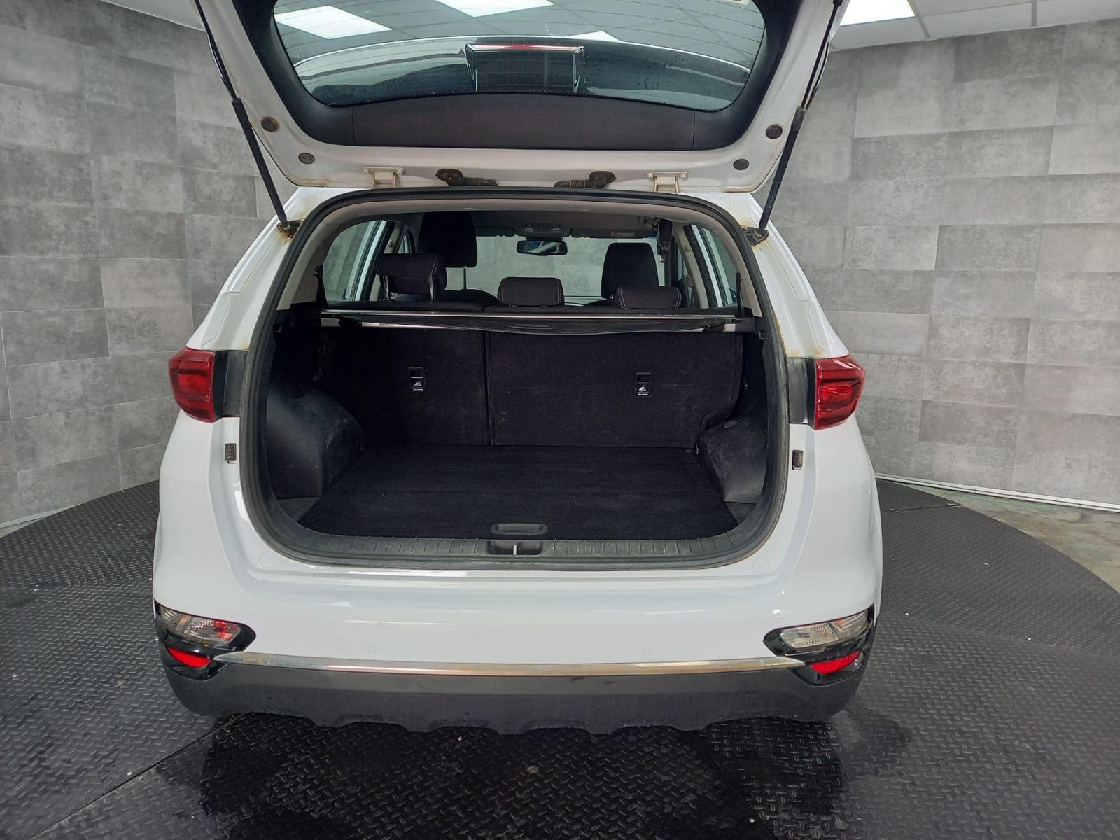 KIA SPORTAGE 1.6 CRDI MHEV Business 100kW (136CV) 4x4 9
